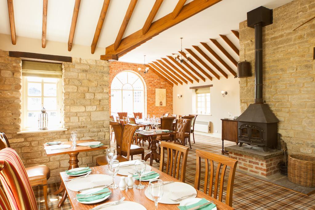 The Woodhouse Arms 호텔 그랜덤 외부 사진